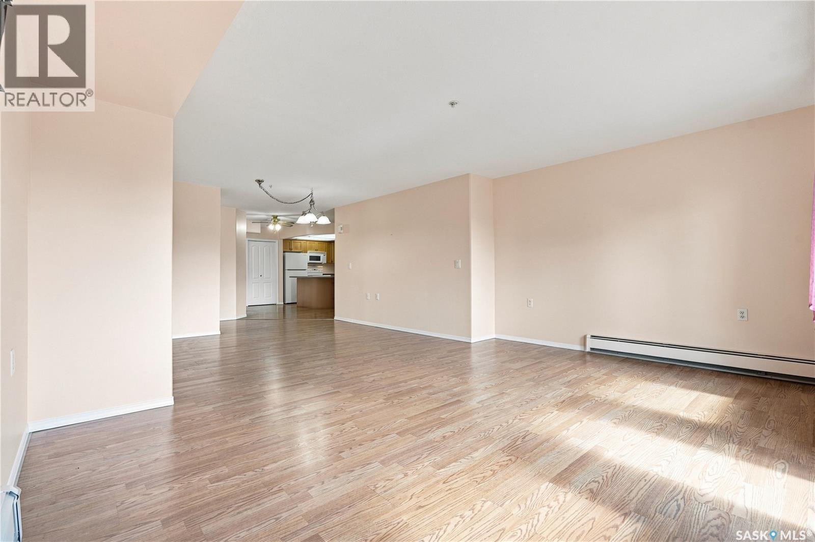 311 1622A Acadia Drive, Saskatoon, SK - Indoor Photo Showing Other Room