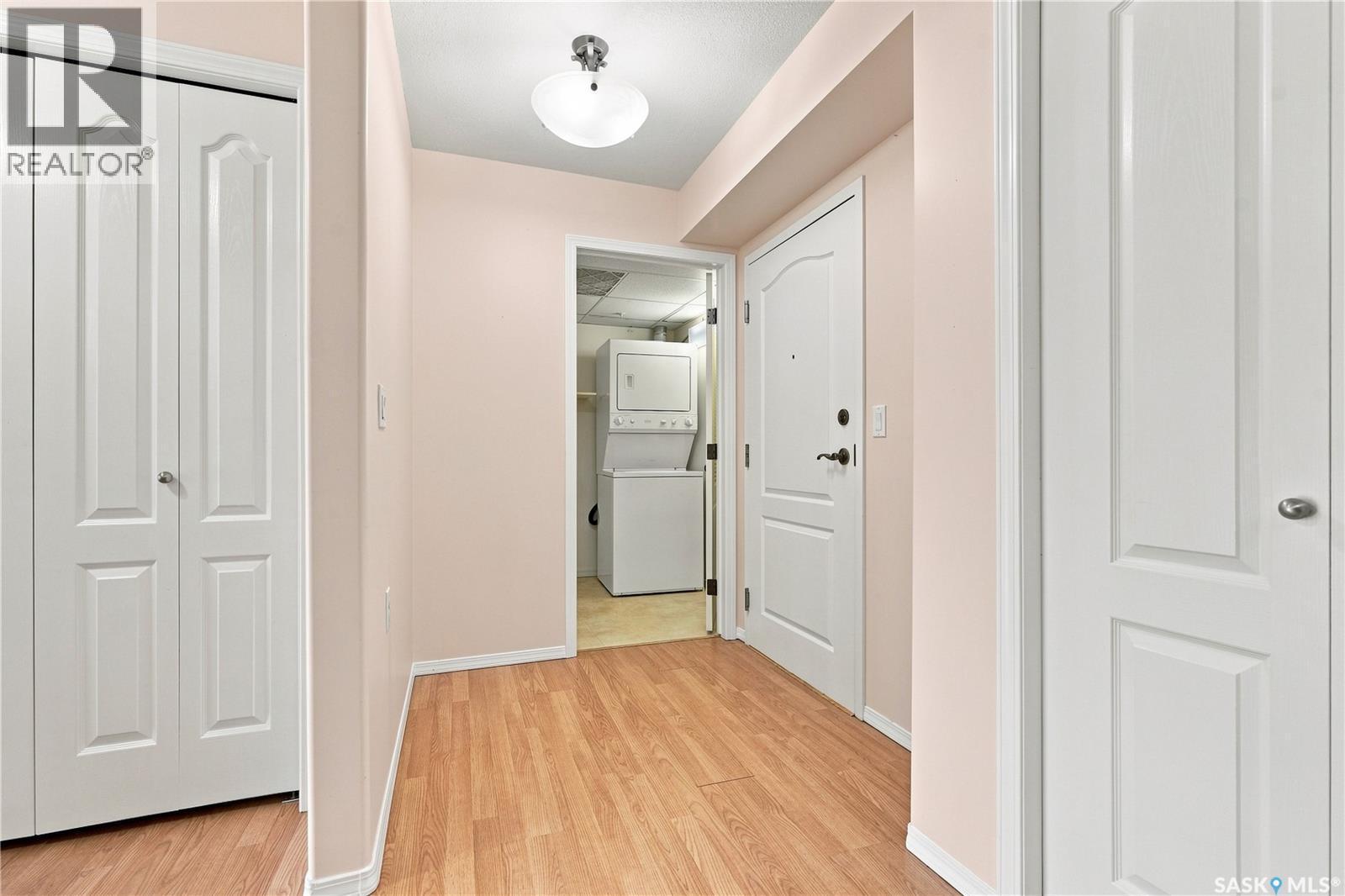 311 1622A Acadia Drive, Saskatoon, SK - Indoor Photo Showing Other Room