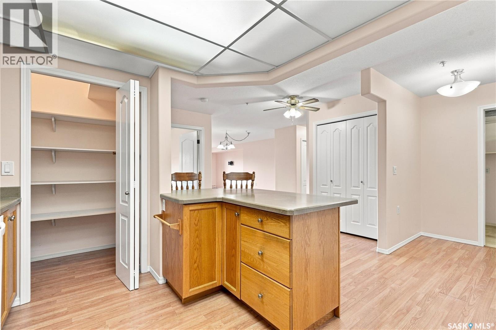 311 1622A Acadia Drive, Saskatoon, SK - Indoor Photo Showing Other Room