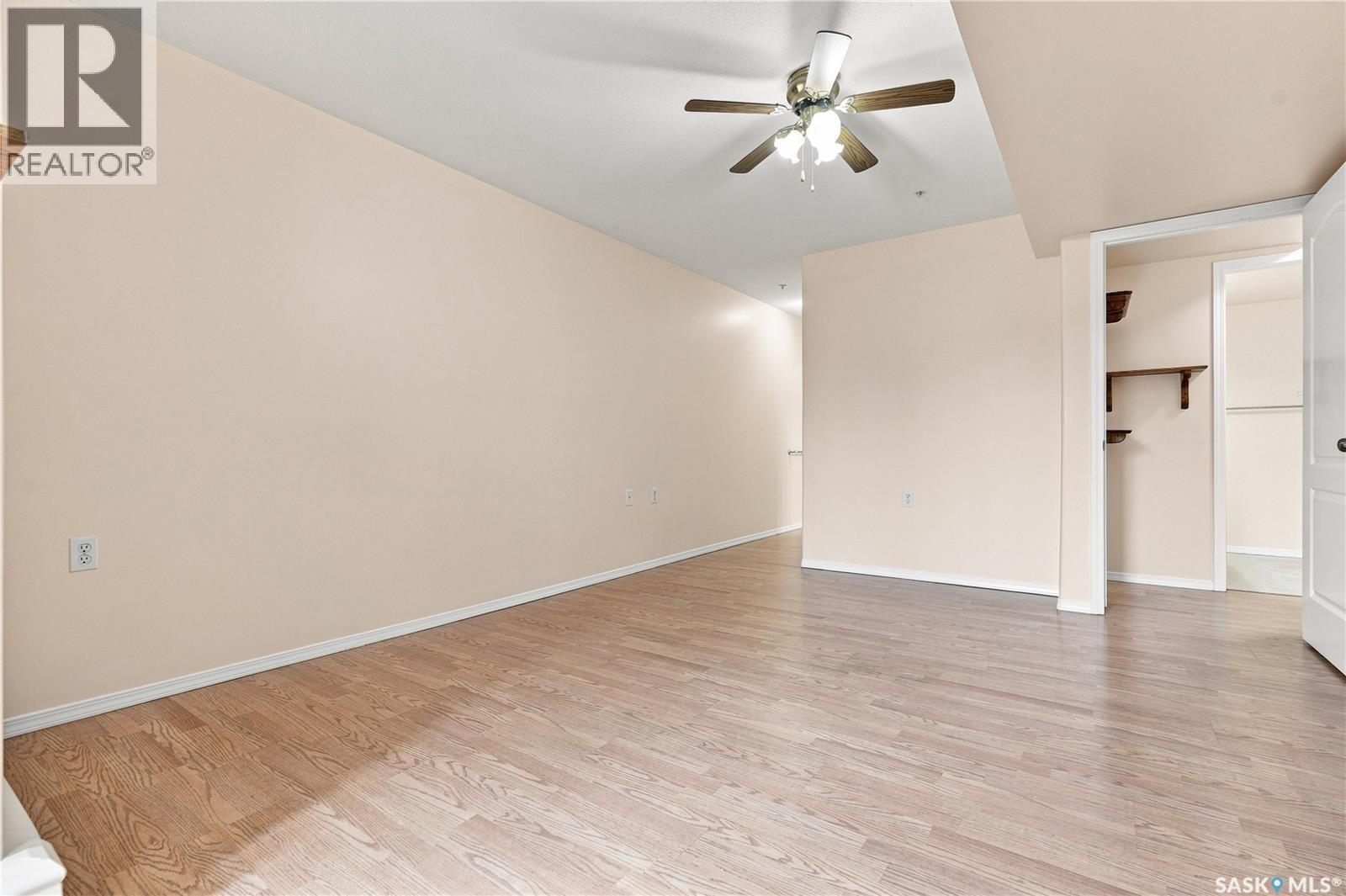 311 1622A Acadia Drive, Saskatoon, SK - Indoor Photo Showing Other Room
