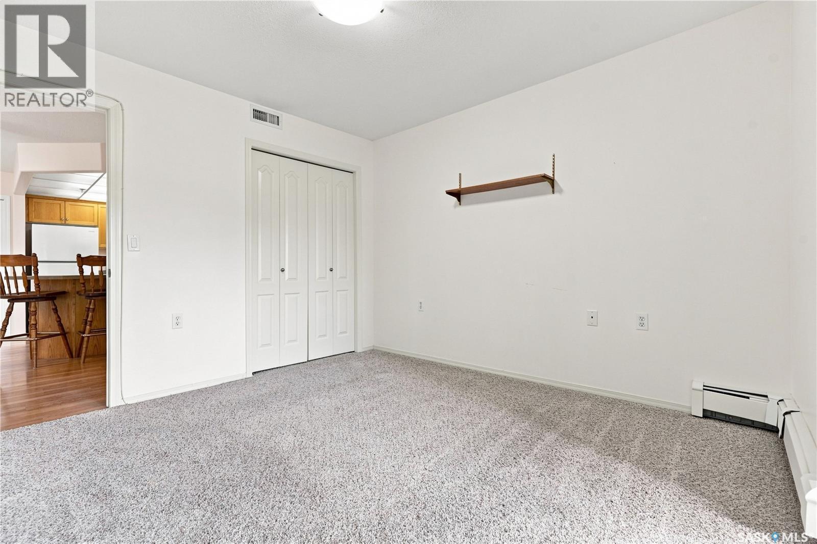 311 1622A Acadia Drive, Saskatoon, SK - Indoor Photo Showing Other Room