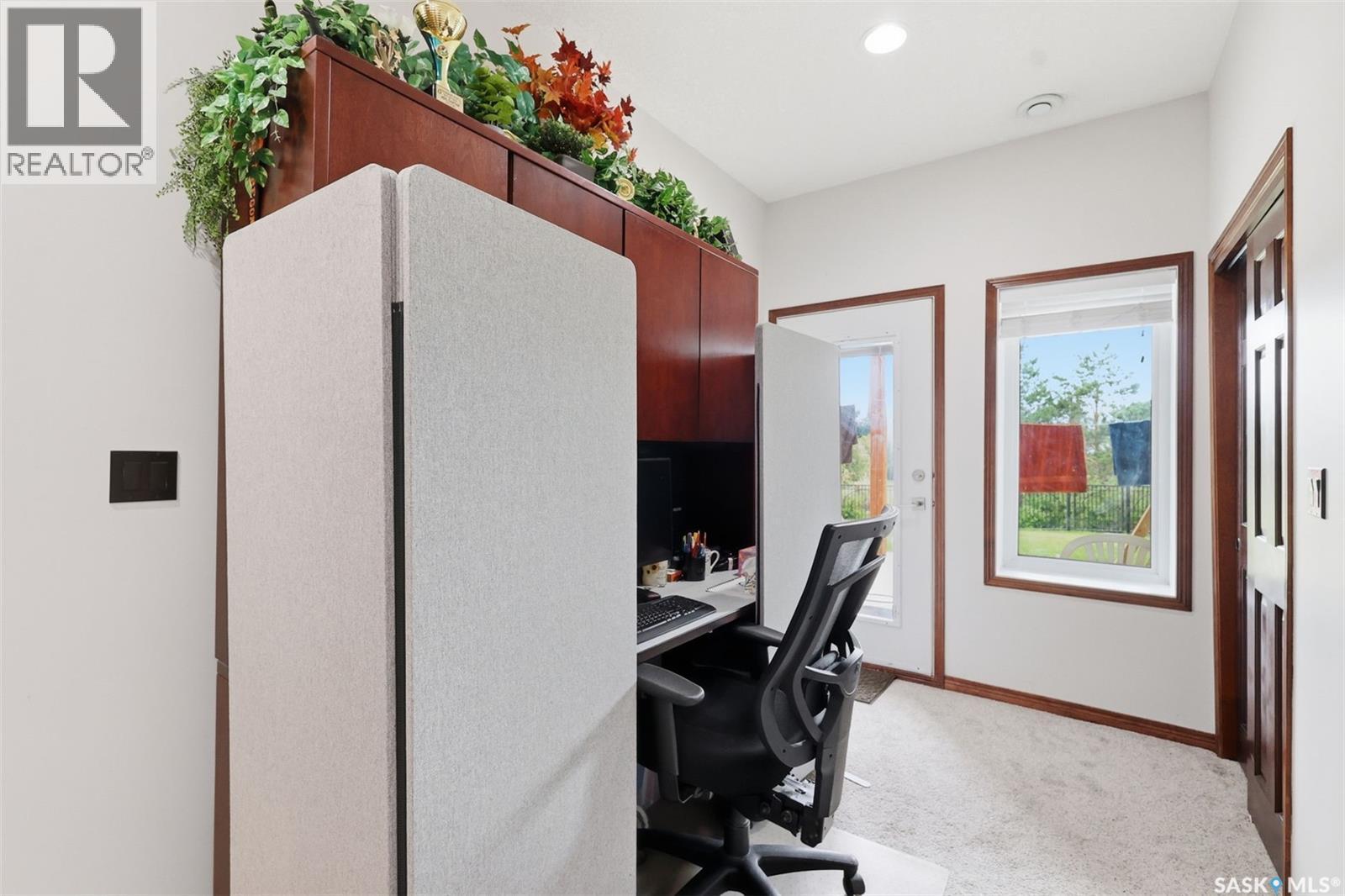 206 Muzyka Road, Saskatoon, SK - Indoor Photo Showing Office
