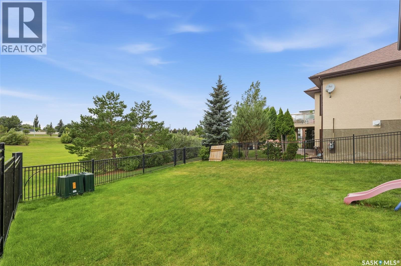 206 Muzyka Road, Saskatoon, SK - Outdoor