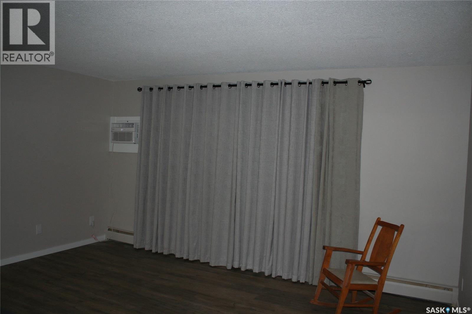 6 4505 Rae Street, Regina, SK - Indoor Photo Showing Other Room