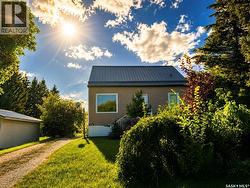 214 Bates STREET Earl Grey, SK S0G 0J5