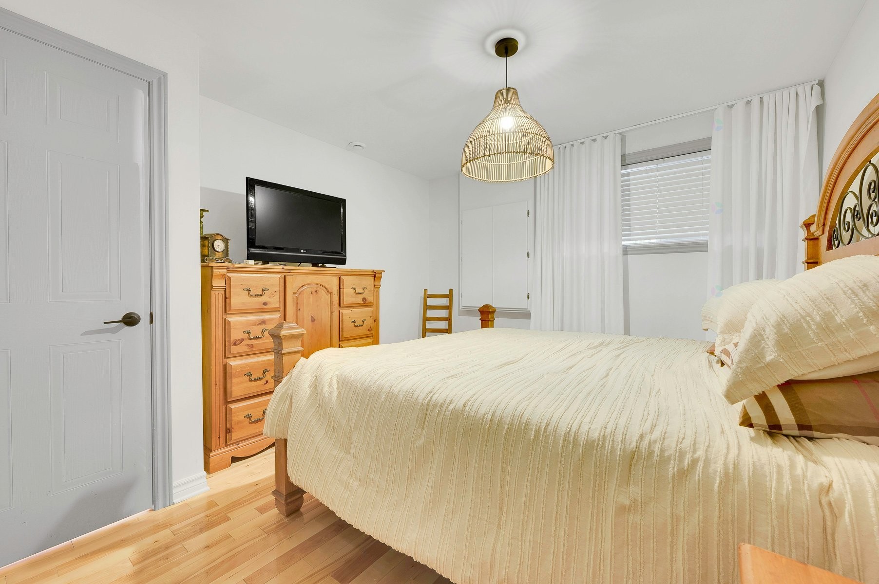 Chambre à coucher - 743A Rue Principale, Saint-Sauveur, QC - Indoor Photo Showing Bedroom