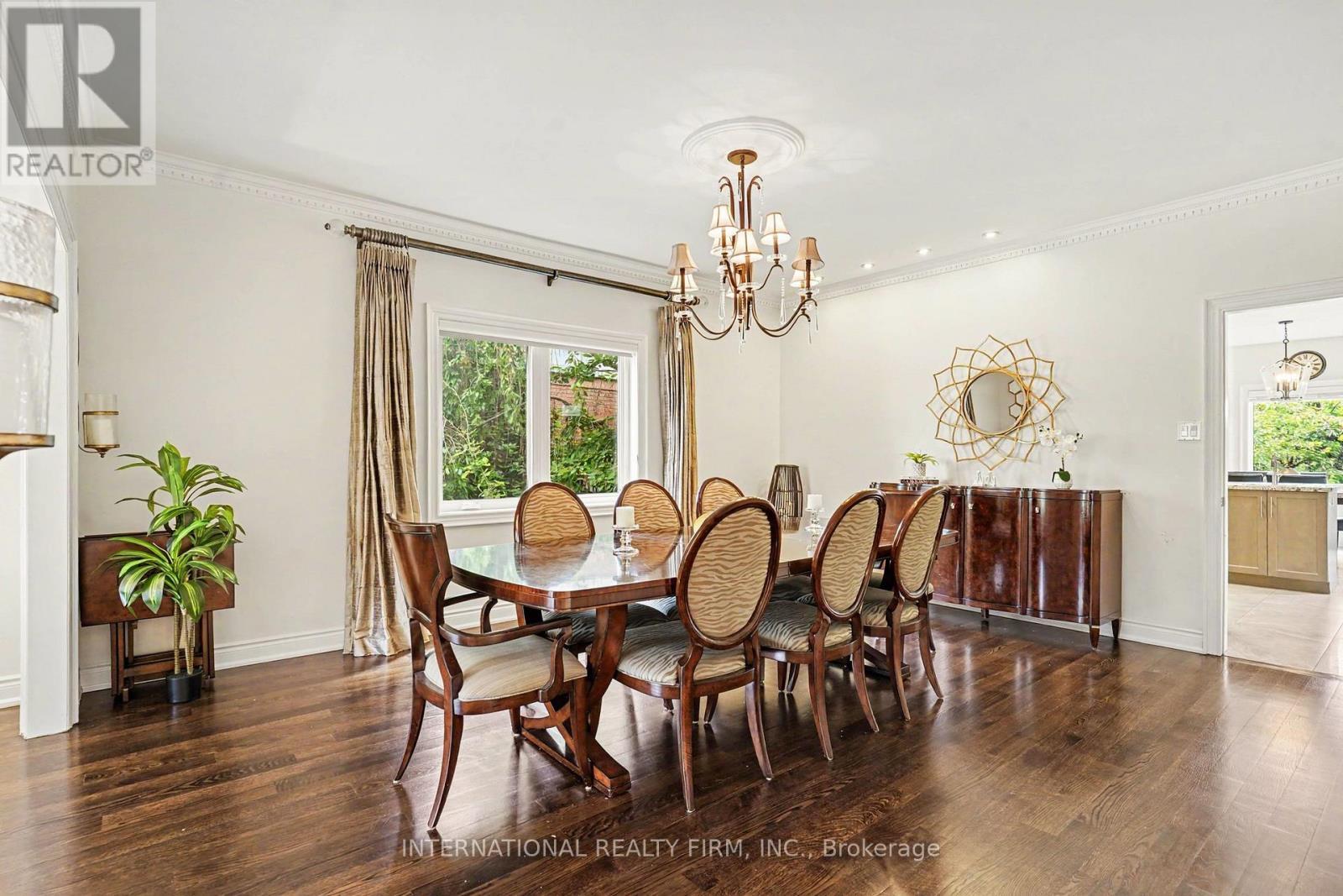5240 Elmridge Drive, Mississauga, ON - Indoor Photo Showing Dining Room