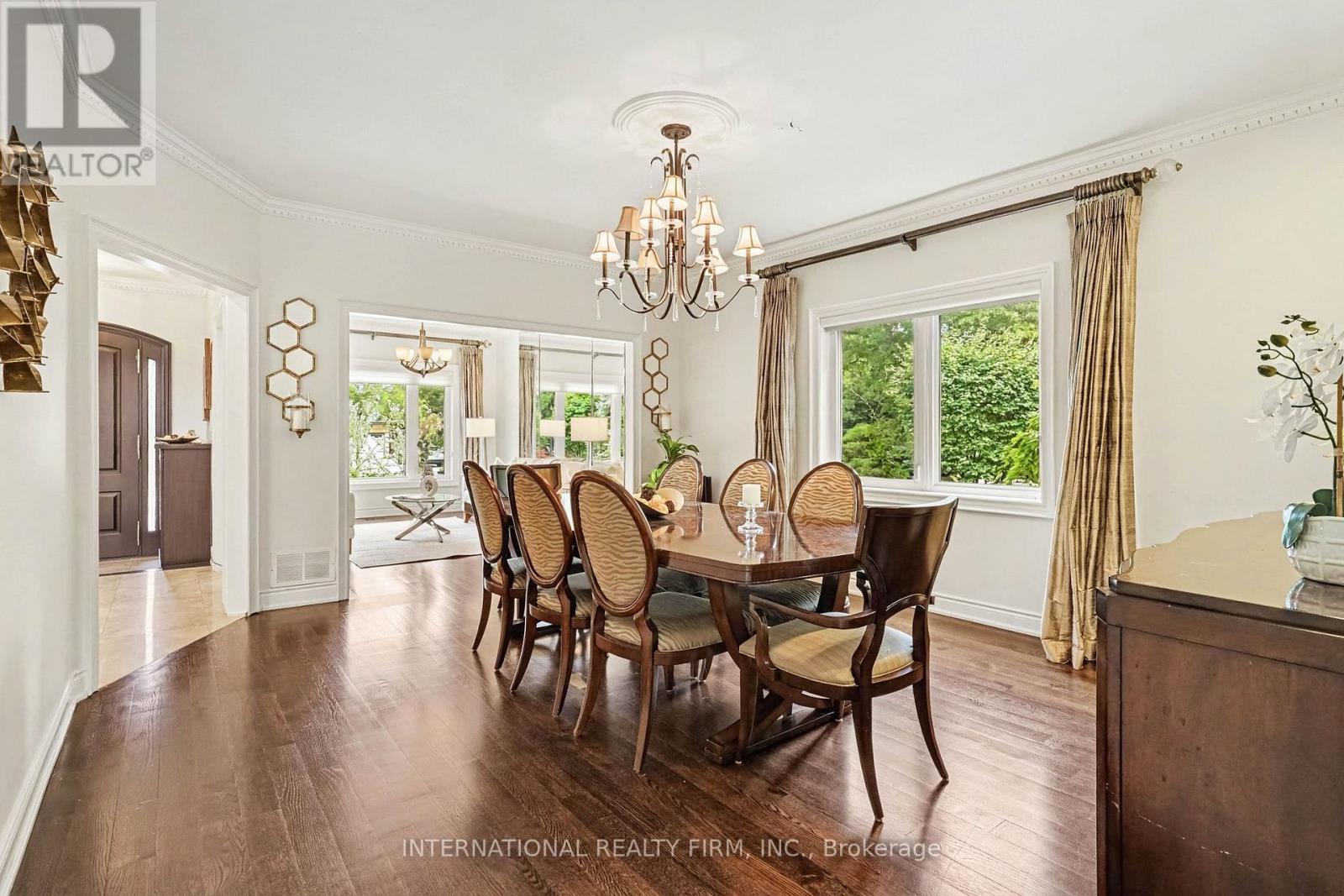 5240 Elmridge Drive, Mississauga, ON - Indoor Photo Showing Dining Room