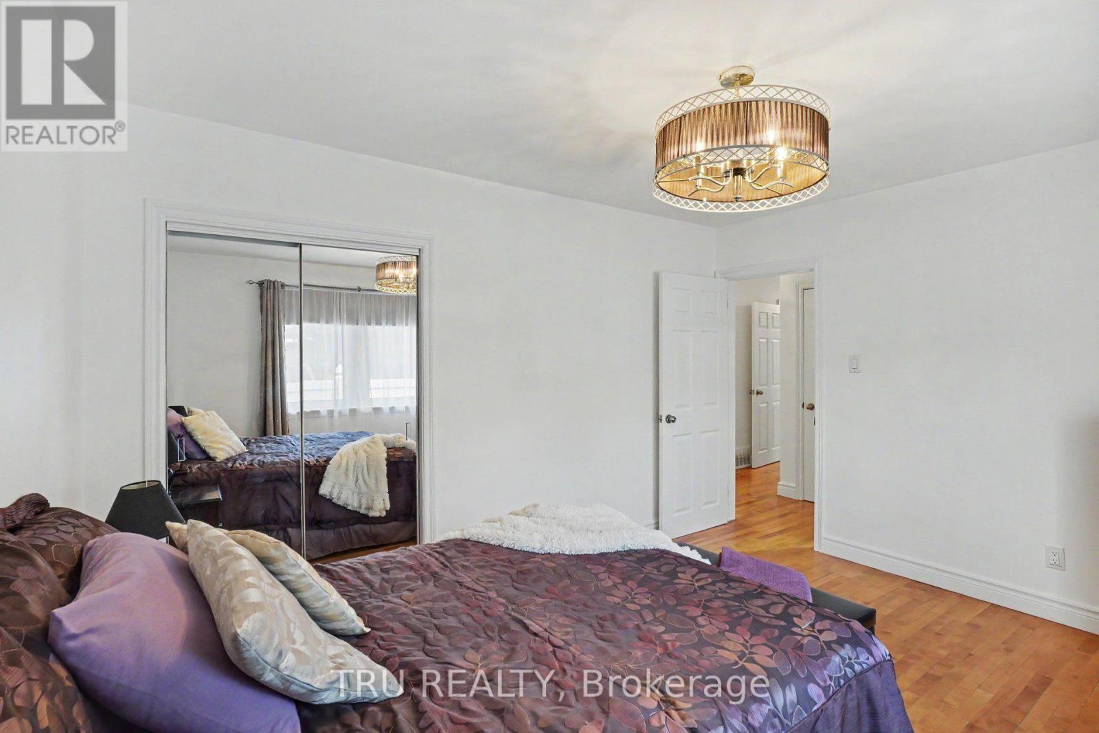 1908 Saunderson Drive, Ottawa, ON - Indoor Photo Showing Bedroom