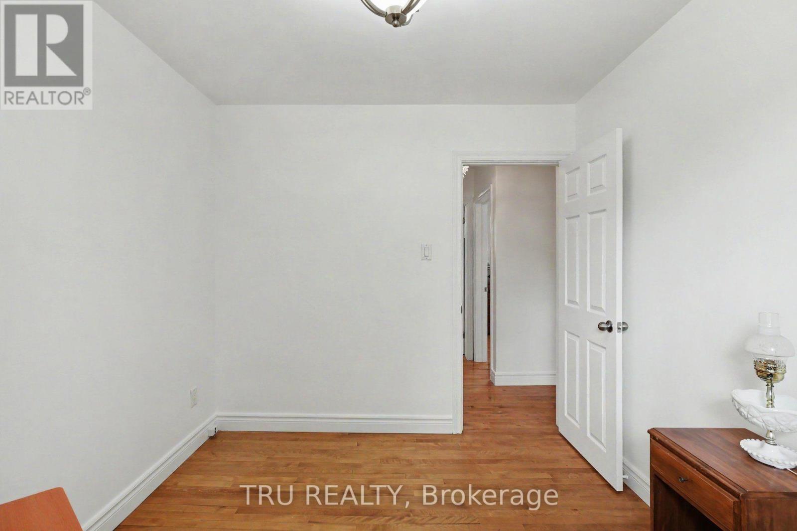1908 Saunderson Drive, Ottawa, ON - Indoor Photo Showing Other Room