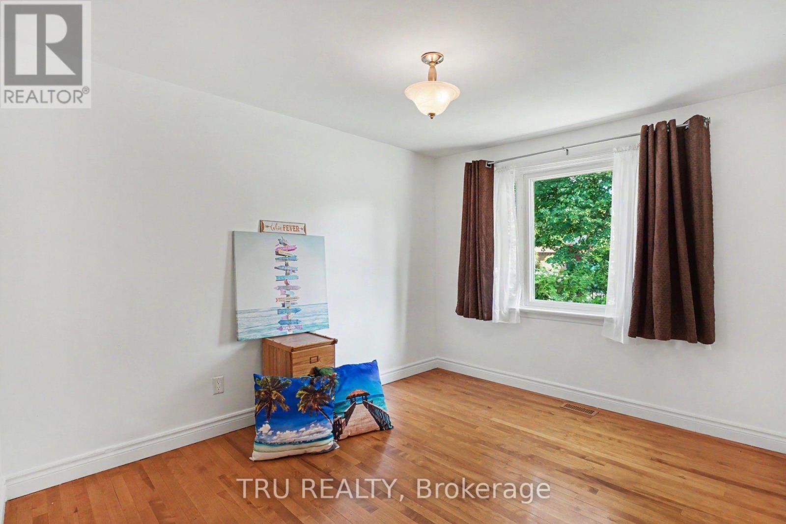 1908 Saunderson Drive, Ottawa, ON - Indoor Photo Showing Other Room