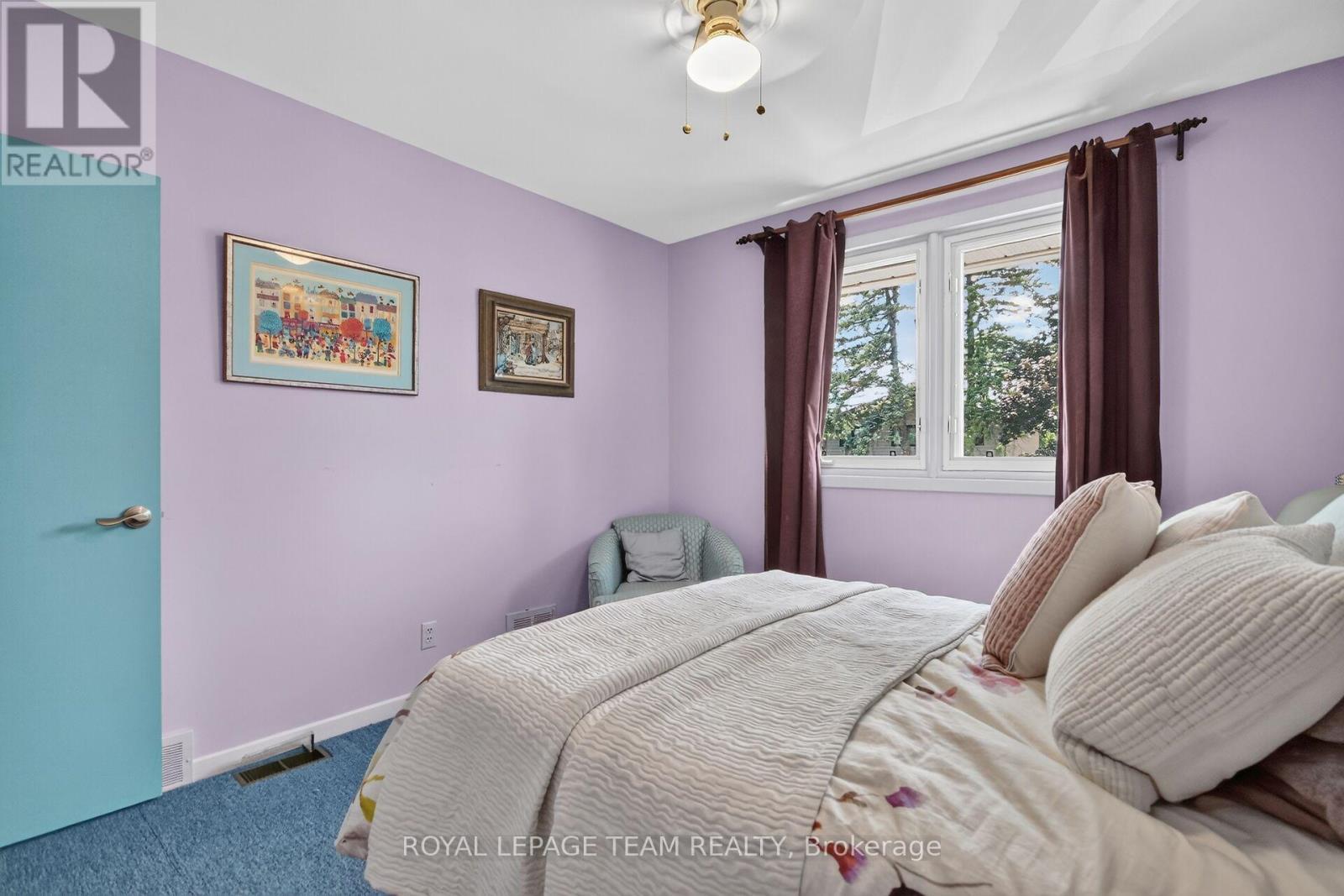673 Golden Avenue, Ottawa, ON - Indoor Photo Showing Bedroom