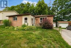 857 BIRCHWOOD DRIVE Midland, ON L4R 4Y3