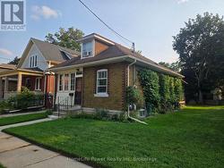 25 MENZIE AVENUE Guelph (St. Patrick's Ward), ON N1E 5X8