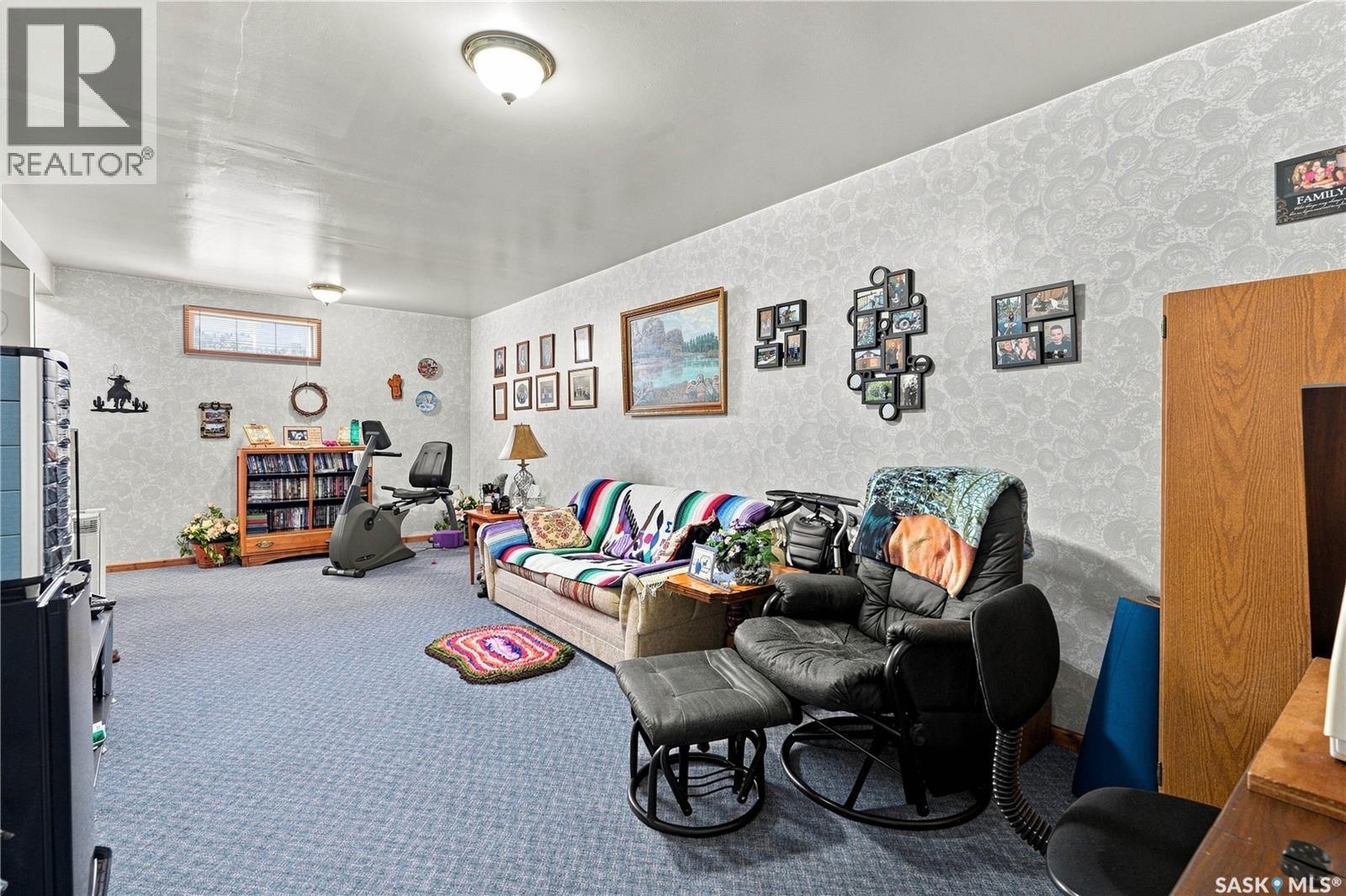 Blue Acreage, Corman Park Rm No. 344, SK - Indoor