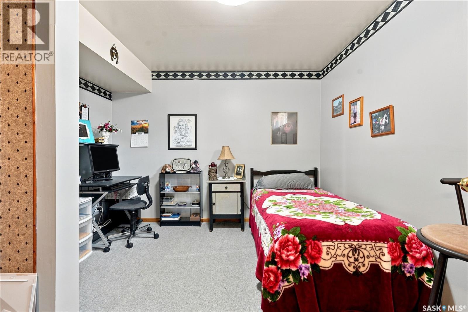 Blue Acreage, Corman Park Rm No. 344, SK - Indoor
