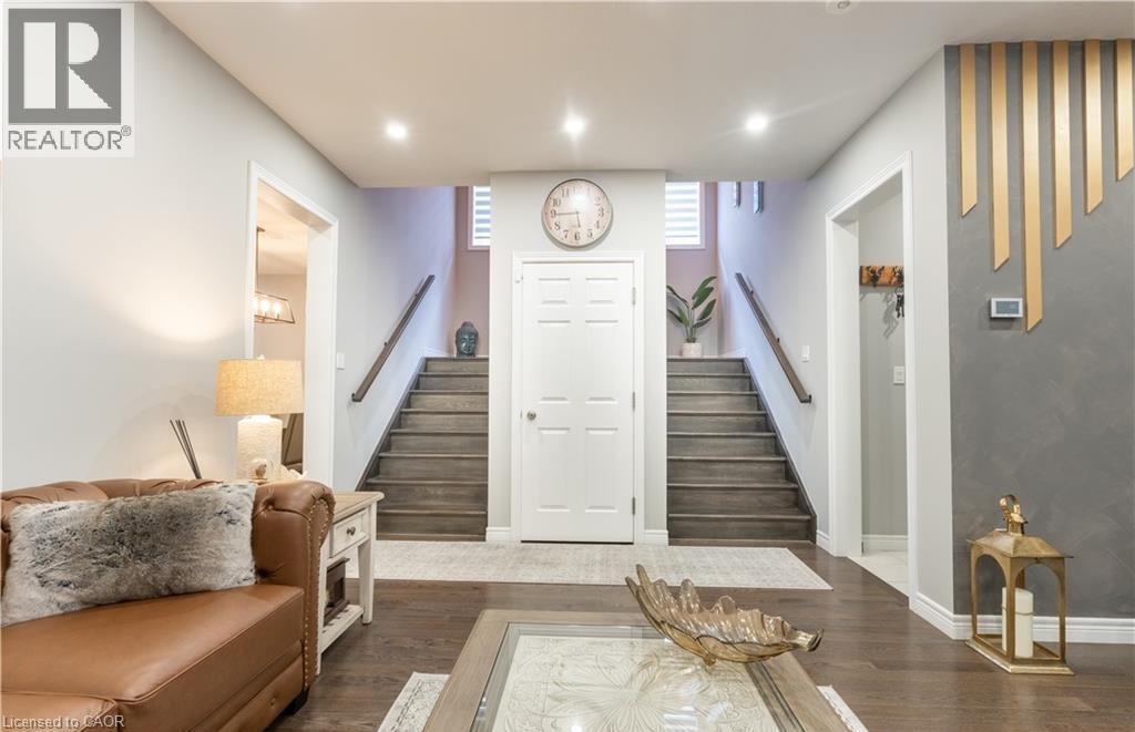 49 Scots Pine Trail, Kitchener, ON - Indoor Photo Showing Other Room