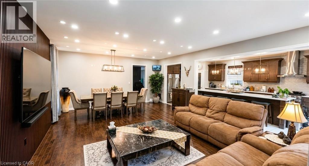 49 Scots Pine Trail, Kitchener, ON - Indoor Photo Showing Living Room
