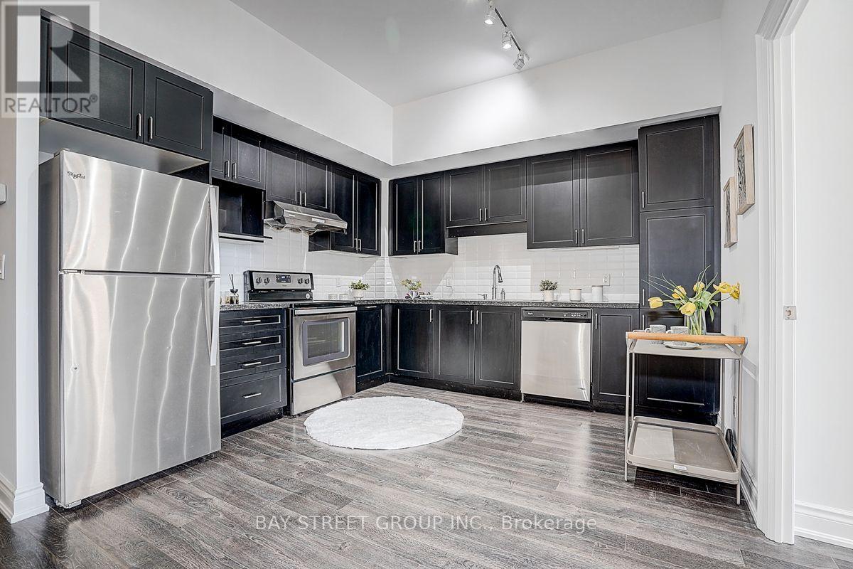 903 - 33 Clegg Road, Markham, ON - Indoor Photo Showing Kitchen With Upgraded Kitchen