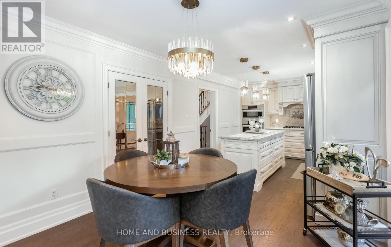 1335 Mississauga Road, Mississauga, ON - Indoor Photo Showing Dining Room