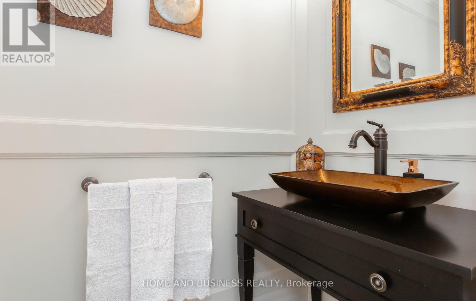 1335 Mississauga Road, Mississauga, ON - Indoor Photo Showing Bathroom