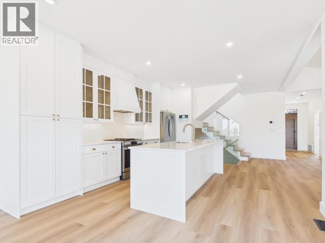 4835 Lesley Cres, Powell River, BC - Indoor Photo Showing Kitchen With Upgraded Kitchen