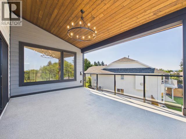 4835 Lesley Cres, Powell River, BC - Outdoor With Exterior