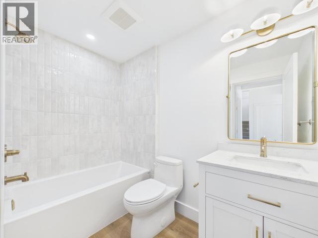 4835 Lesley Cres, Powell River, BC - Indoor Photo Showing Bathroom