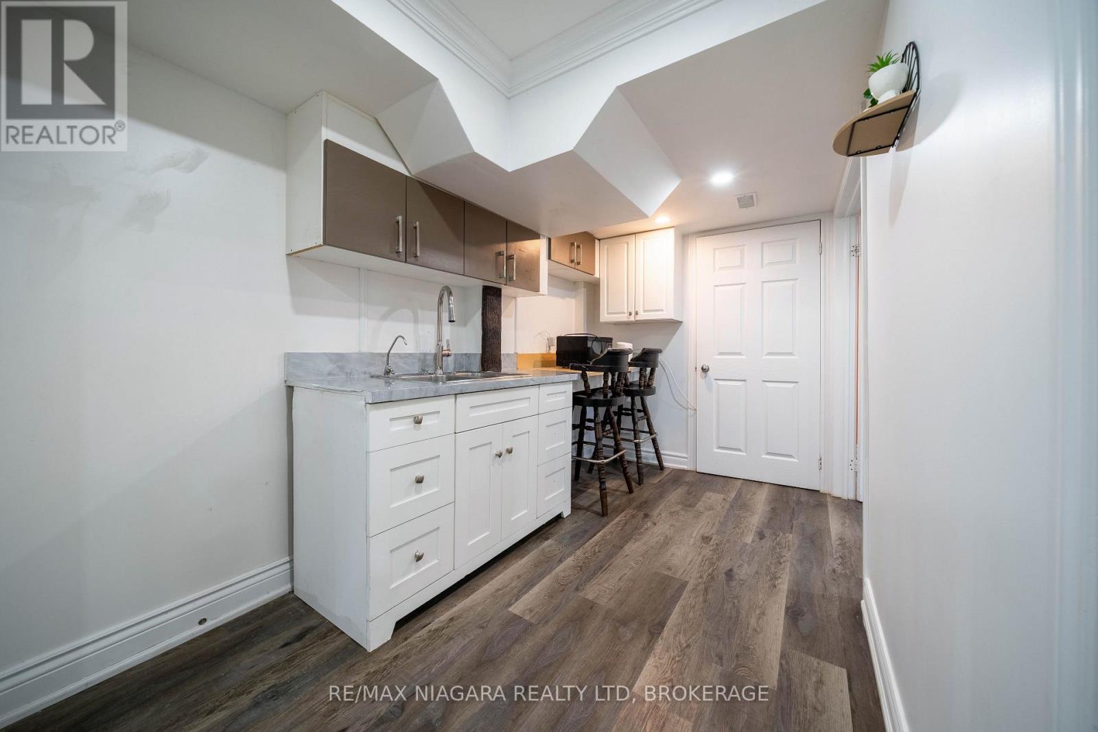 2 Aitken Circle, Markham (Unionville), ON - Indoor Photo Showing Kitchen