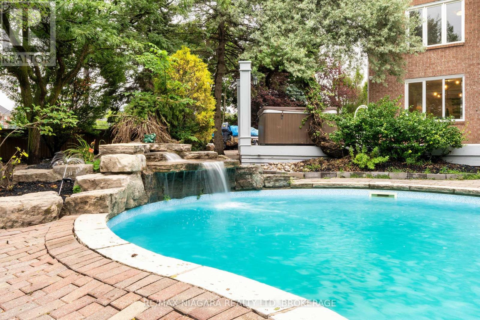 2 Aitken Circle, Markham (Unionville), ON - Outdoor With In Ground Pool With Backyard