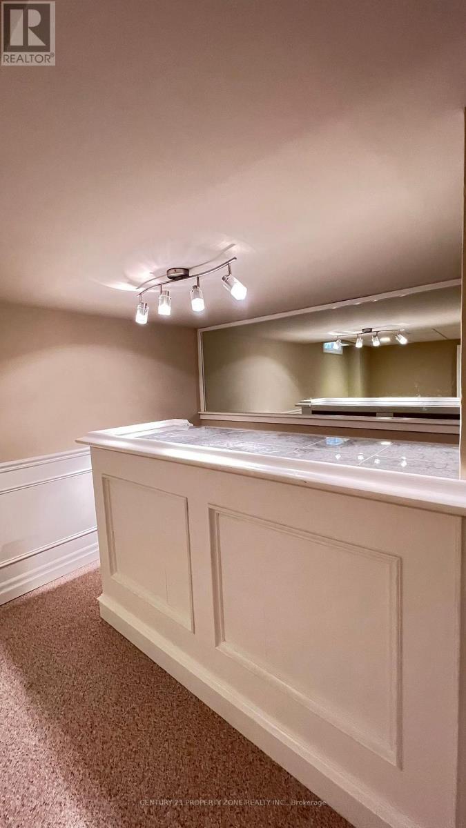 1534 Hollywell Avenue, Mississauga, ON - Indoor Photo Showing Other Room