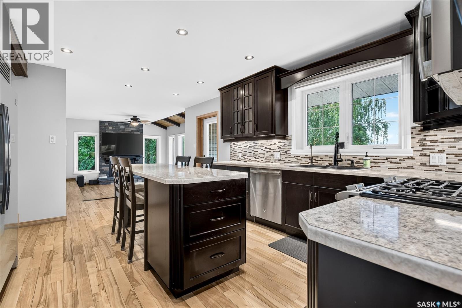 Campbell Acreage, Caron Rm No. 162, SK - Indoor Photo Showing Kitchen With Upgraded Kitchen