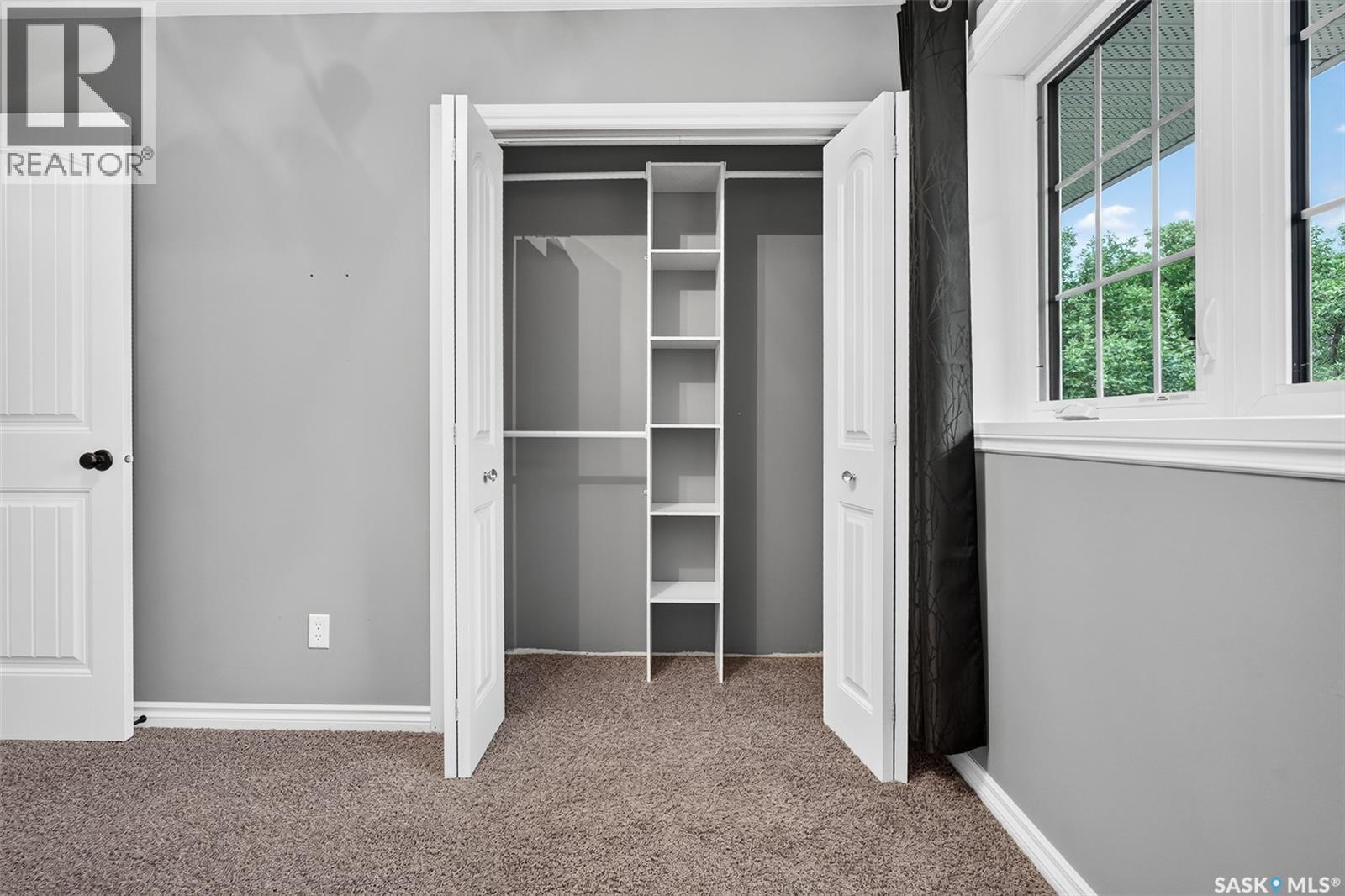 Campbell Acreage, Caron Rm No. 162, SK - Indoor