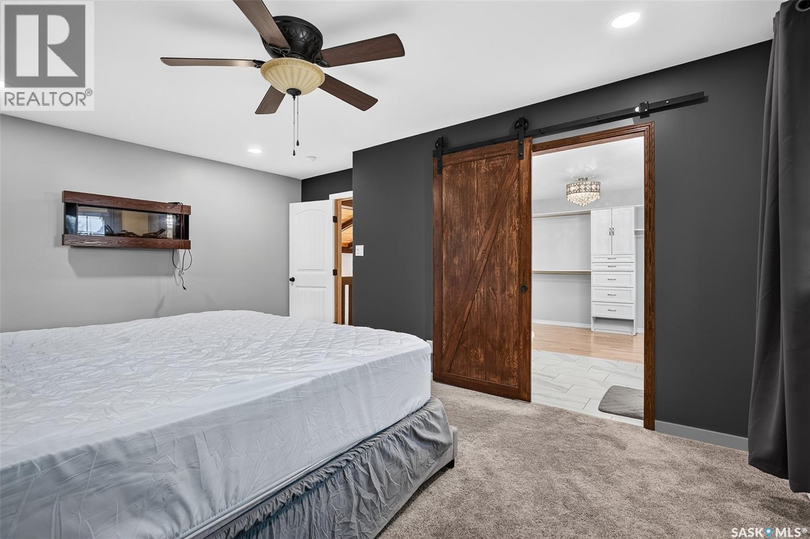 Campbell Acreage, Caron Rm No. 162, SK - Indoor Photo Showing Bedroom