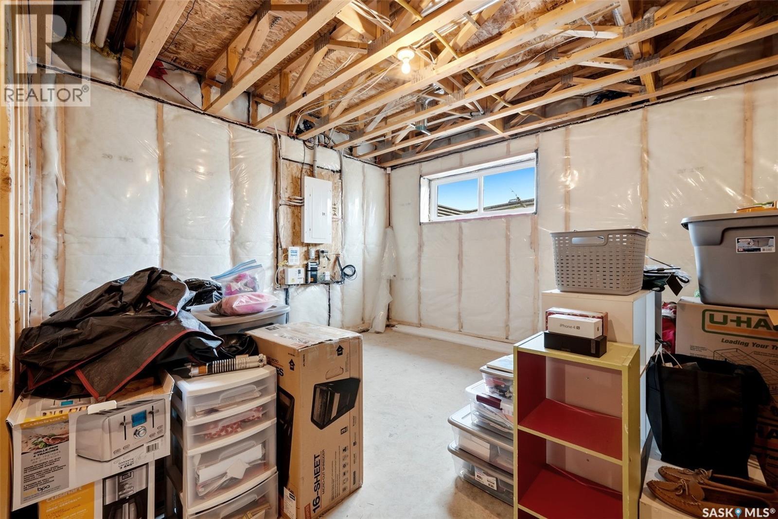 3886 Gee Crescent, Regina, SK - Indoor Photo Showing Basement
