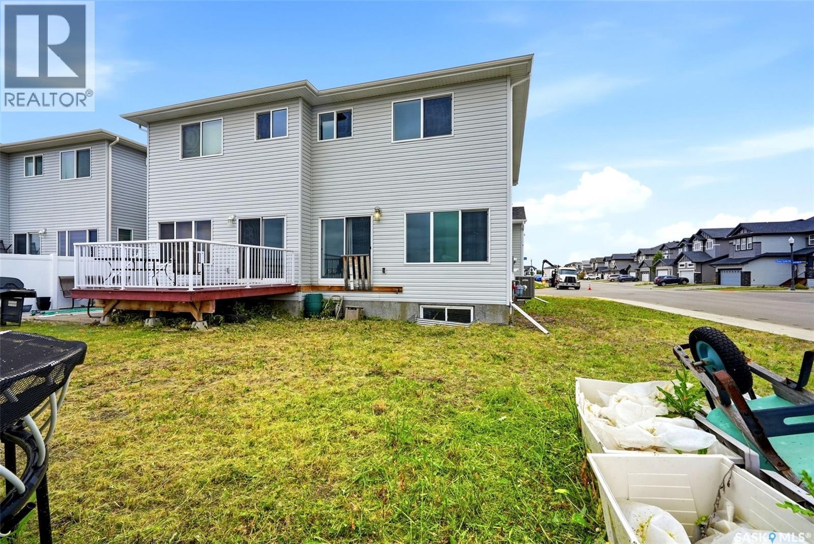 3886 Gee Crescent, Regina, SK - Outdoor With Exterior