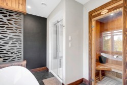 Salle de bains attenante à la CCP - 
