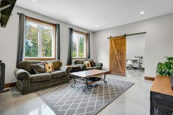 Salon - 