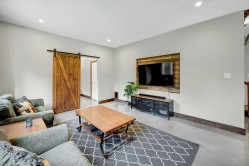 Salon - 