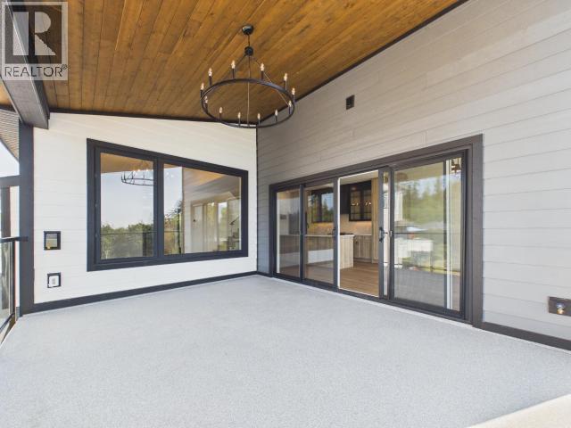 4839 Lesley Cres, Powell River, BC - Outdoor With Deck Patio Veranda With Exterior