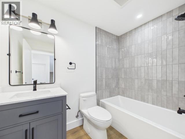 4839 Lesley Cres, Powell River, BC - Indoor Photo Showing Bathroom