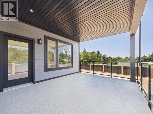 4839 Lesley Cres, Powell River, BC - Outdoor With Deck Patio Veranda With Exterior