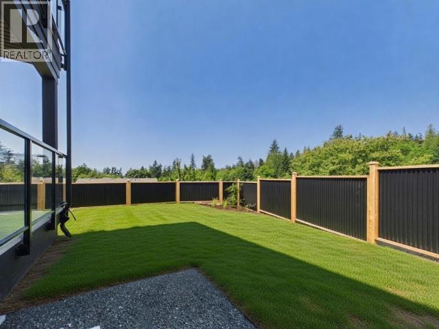 4839 Lesley Cres, Powell River, BC - Outdoor With Backyard