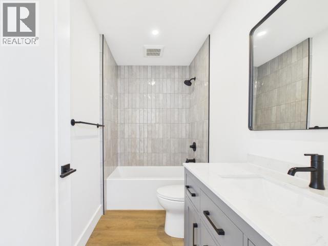 4839 Lesley Cres, Powell River, BC - Indoor Photo Showing Bathroom