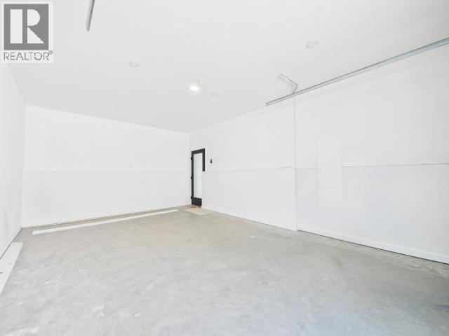 4839 Lesley Cres, Powell River, BC - Indoor Photo Showing Garage