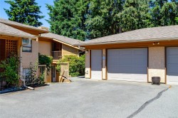 #2-639 Kildew Rd Colwood, BC V9B 1Z6