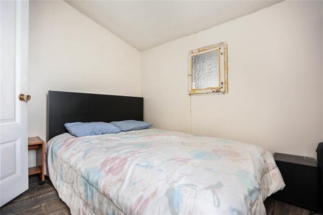 895 Alfred Ave, Winnipeg, MB - Indoor Photo Showing Bedroom
