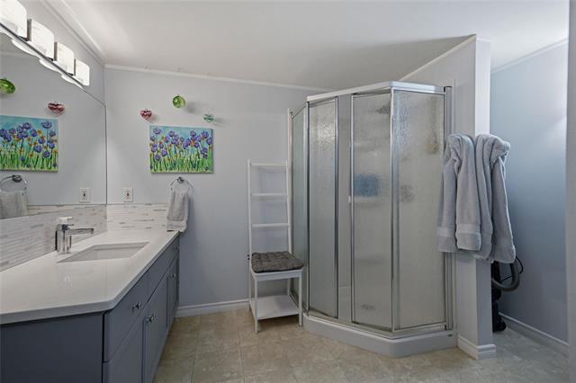 308-70 Dunkirk Dr, Winnipeg, MB - Indoor Photo Showing Bathroom