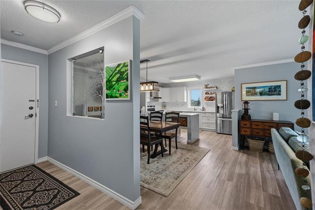 308-70 Dunkirk Dr, Winnipeg, MB - Indoor Photo Showing Other Room