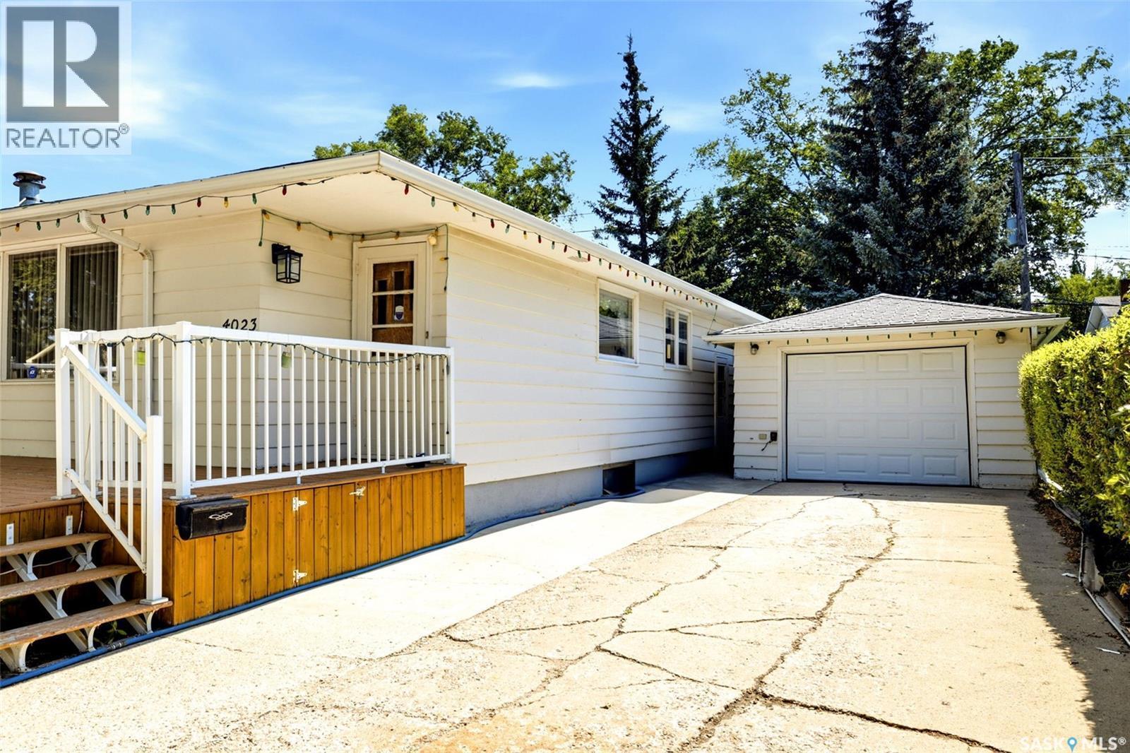 4023 Mcphail Avenue, Regina, SK - Outdoor With Exterior
